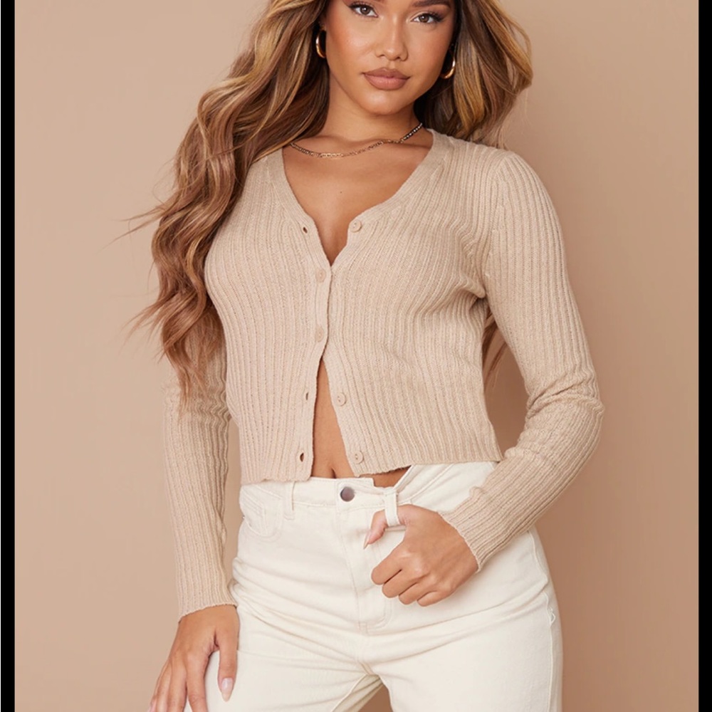 PrettyLittleThing Beige button up cardigan Size Small Never Worn
